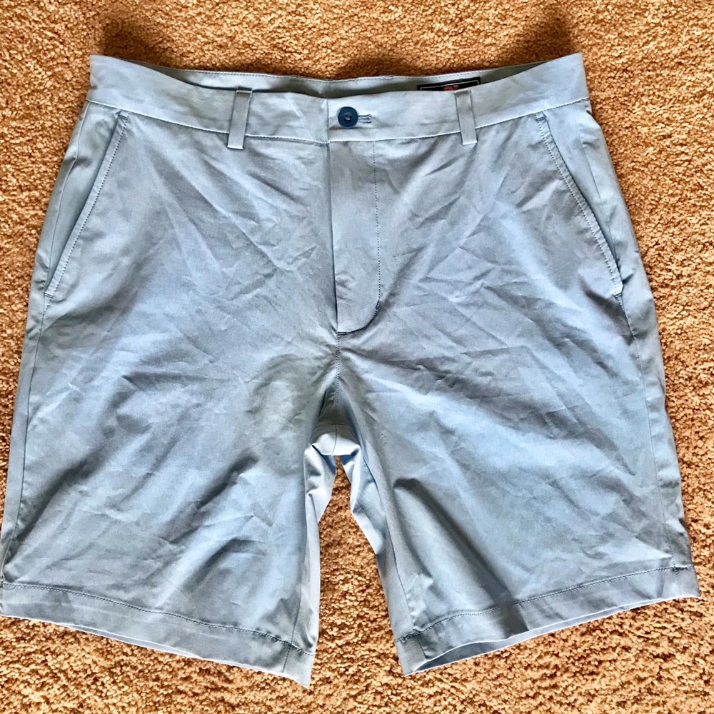 Vineyard vines performance shorts